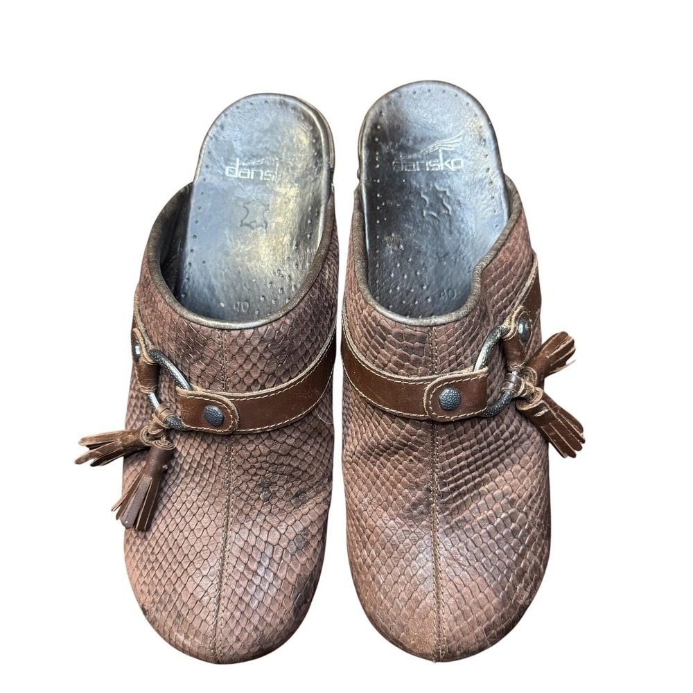 Dansko Clogs Shoes Womens Size 9.5 EU 40 Brown Leather Tassel Slip On Comfort